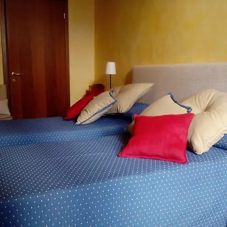 Tourist House Hotel 3*