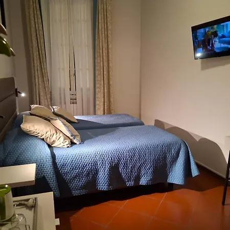 Hotel Tourist House 3*